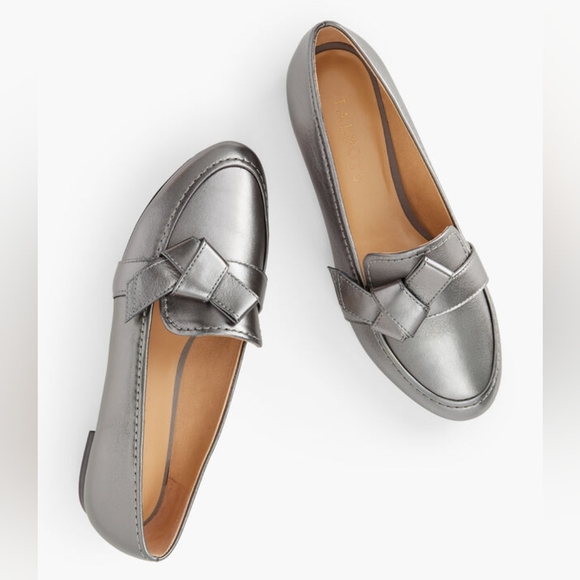 Talbots Ryan Knot Gunmetal Silver Flats Loafers size 9.5 NWOB leater upper - Picture 2 of 11